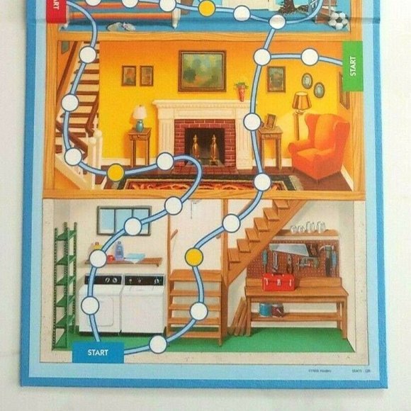 Clue Jr. The Case Of The Hidden Toys - Hasbro Board Game - Picture 4 of 9